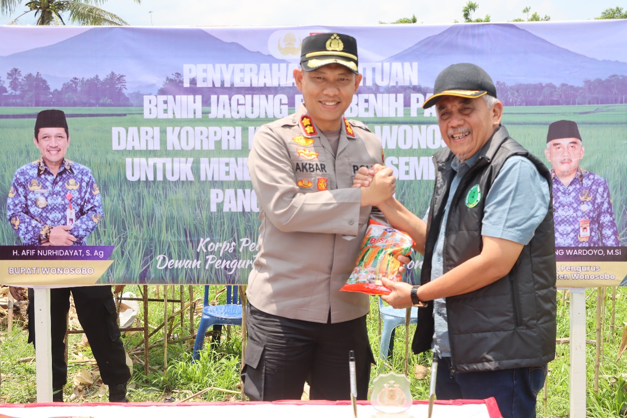 Kapolres Wonosobo AKBP M Kasim Akbar Bantilan bersama Sekda One Andang Wardoyo.