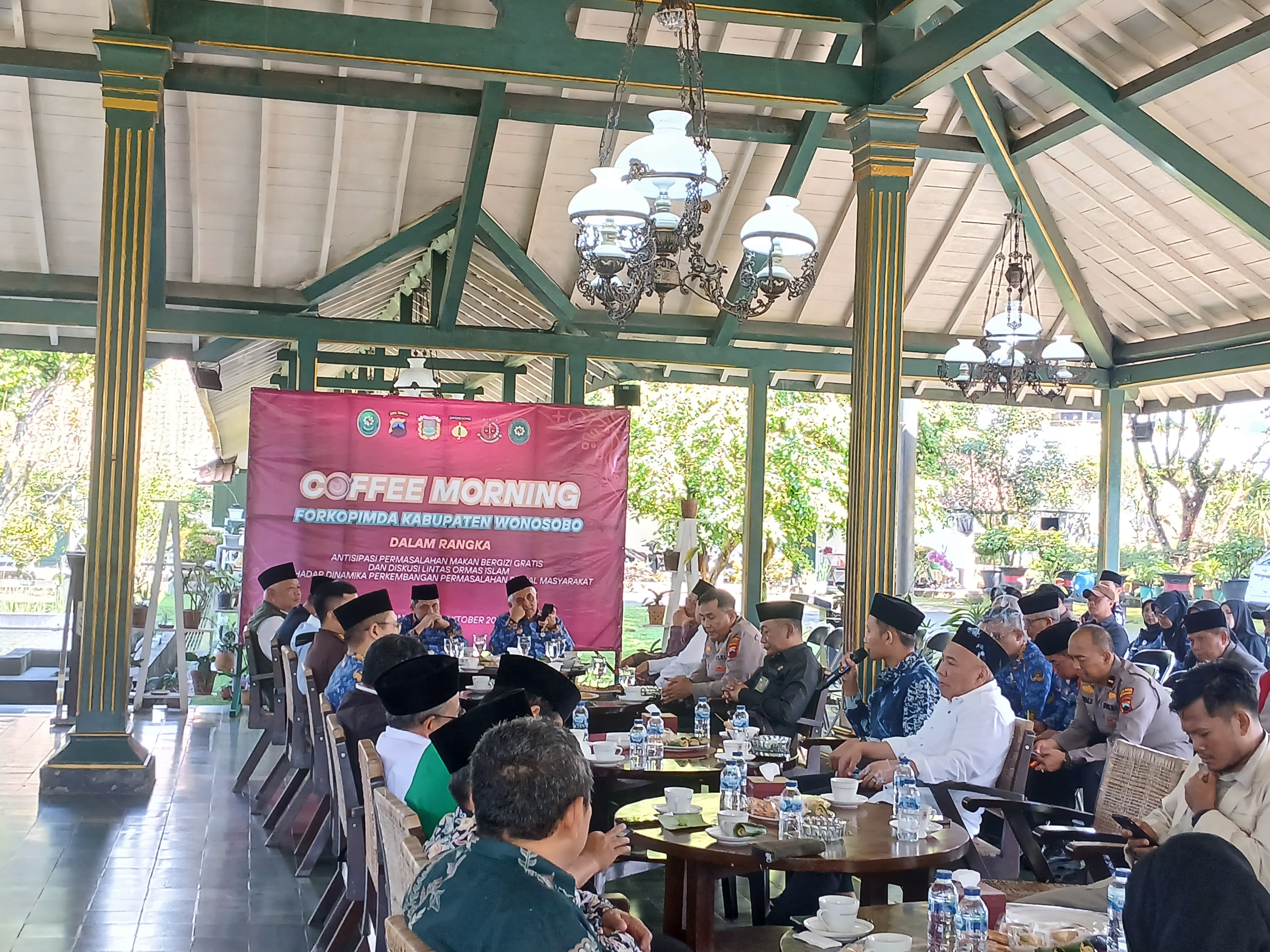 Cofee morning yang diadakan Pemkab Wonosobo dengan mengundang organisasi keagamaan dan kepemudaan, Rabu (1/10/2025).
