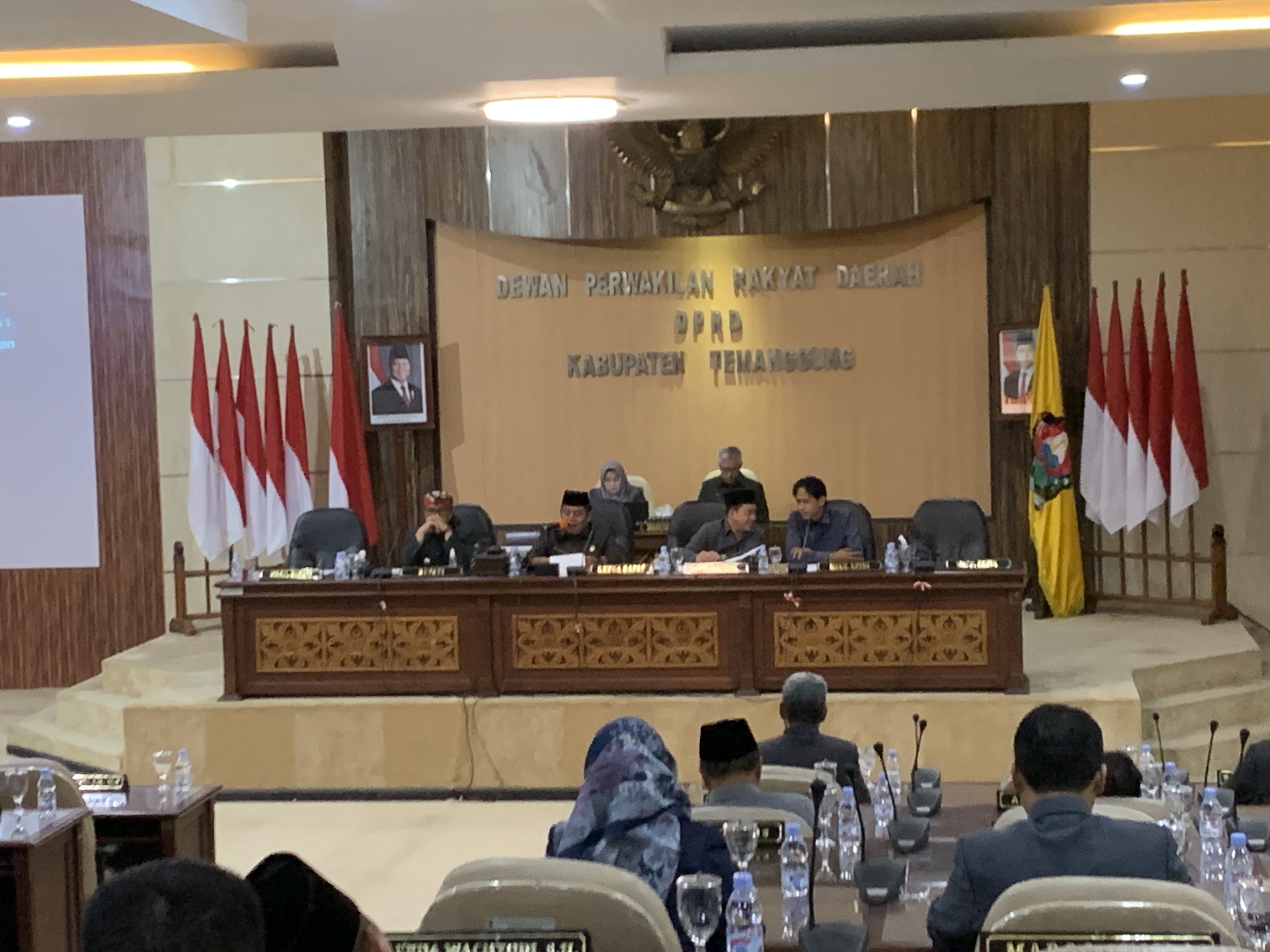 Rapat paripurna DPRD Kabupaten Temanggung pengajuan dua raperda strategis, Jumat (3/10/2025).