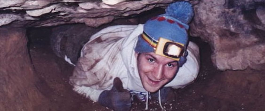 Dokumentasi John Edward Jones ketika melakukan ekspedisi di sebuah gua