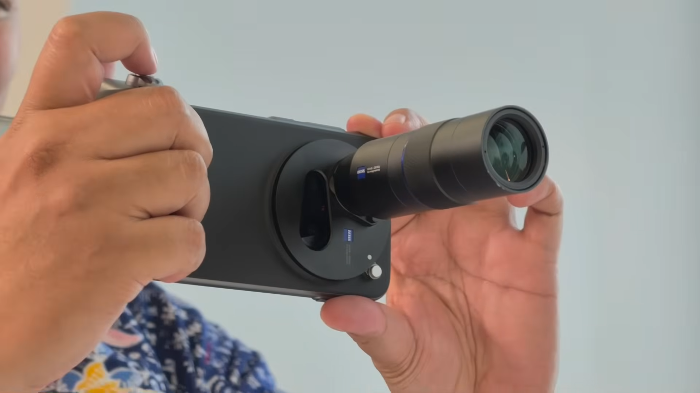 Photography Kit yang dipasang di Vivo X300 Pro