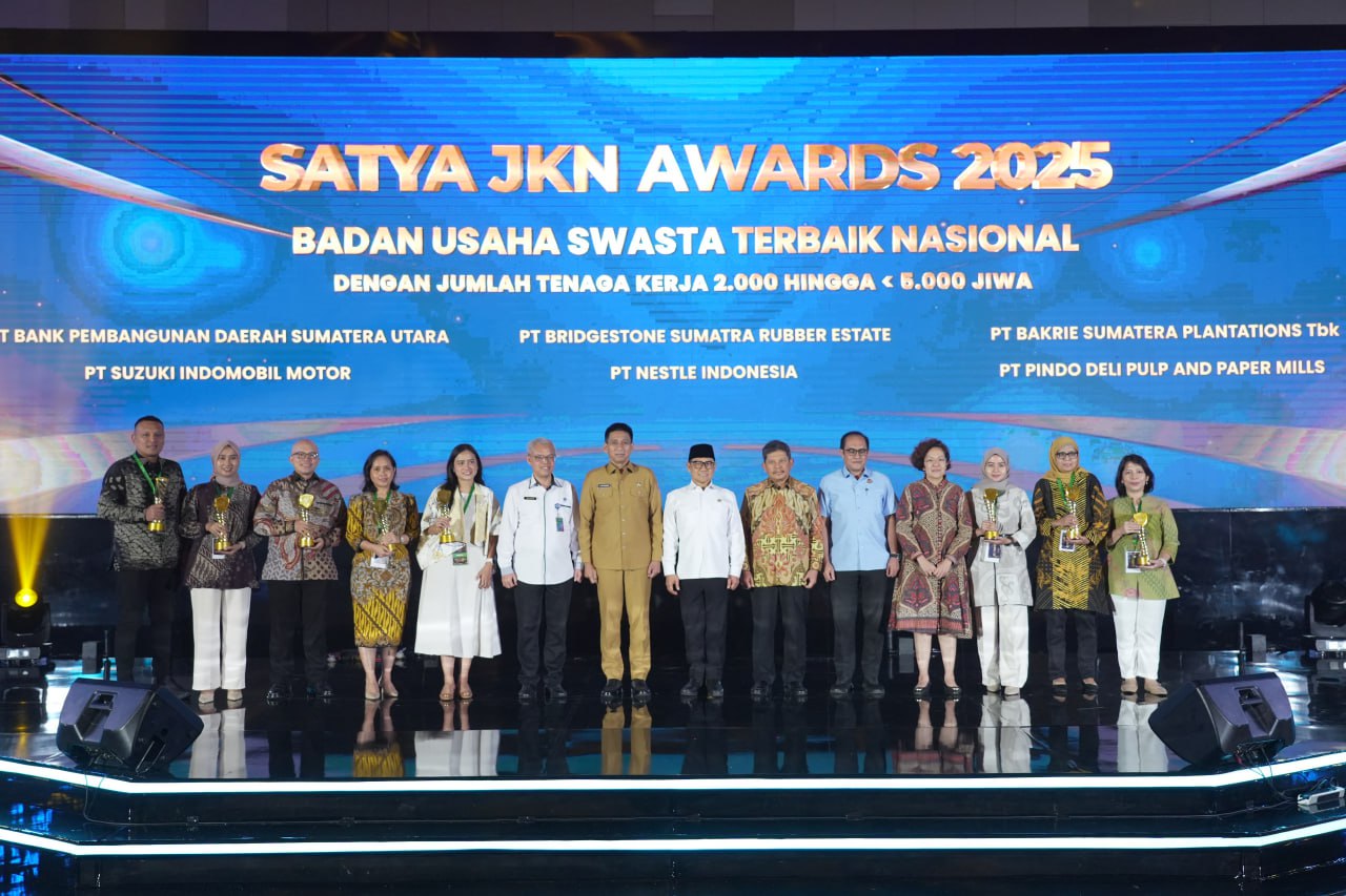 BPJS Kesehatan memberikan anugerah Satya JKN Award 2025 kepada 110 badan usaha paling berkomitmen dalam program JKN, Selasa (14/10/2025).