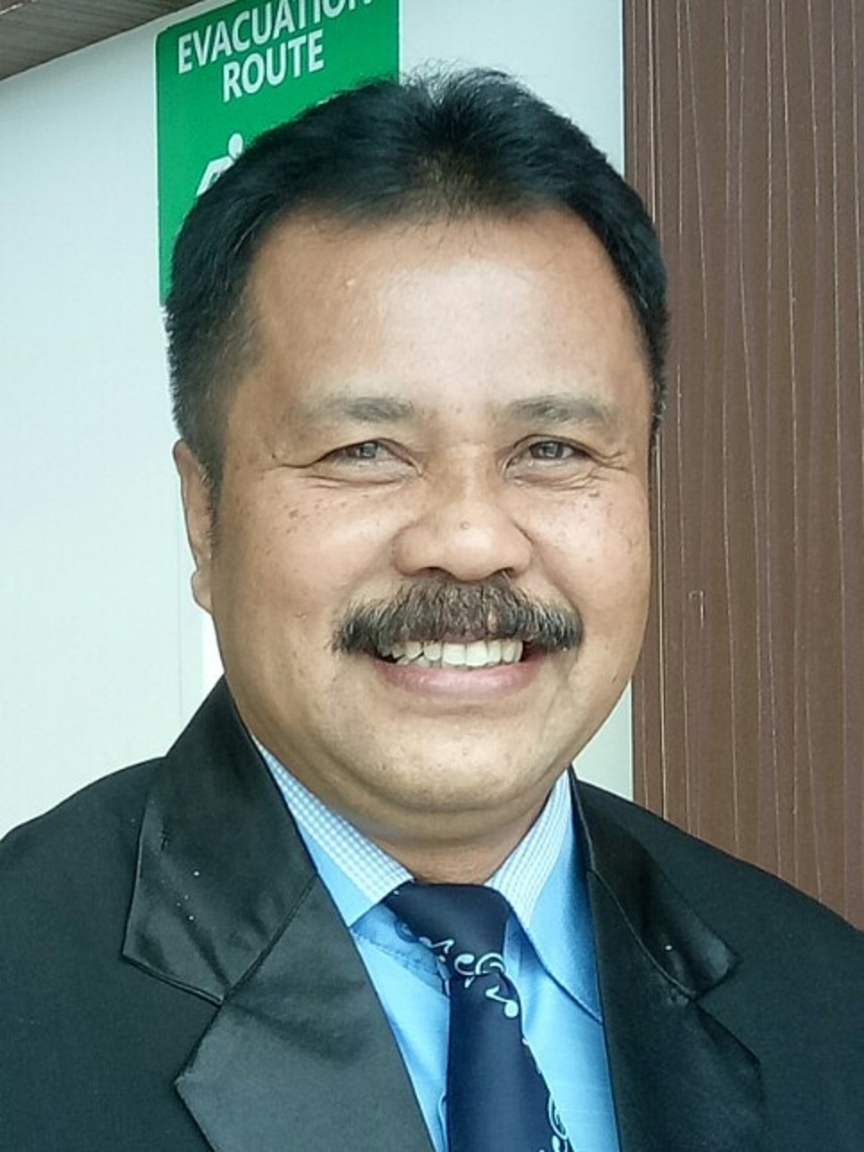 Dr. Drs. Hari Wahyono, M.Pd.