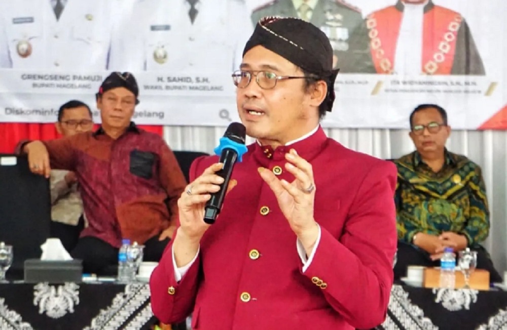 Bupati Magelang Grengseng Pamuji saat membuka ruang aspirasi di Kecamatan Bandongan.  &nbsp;