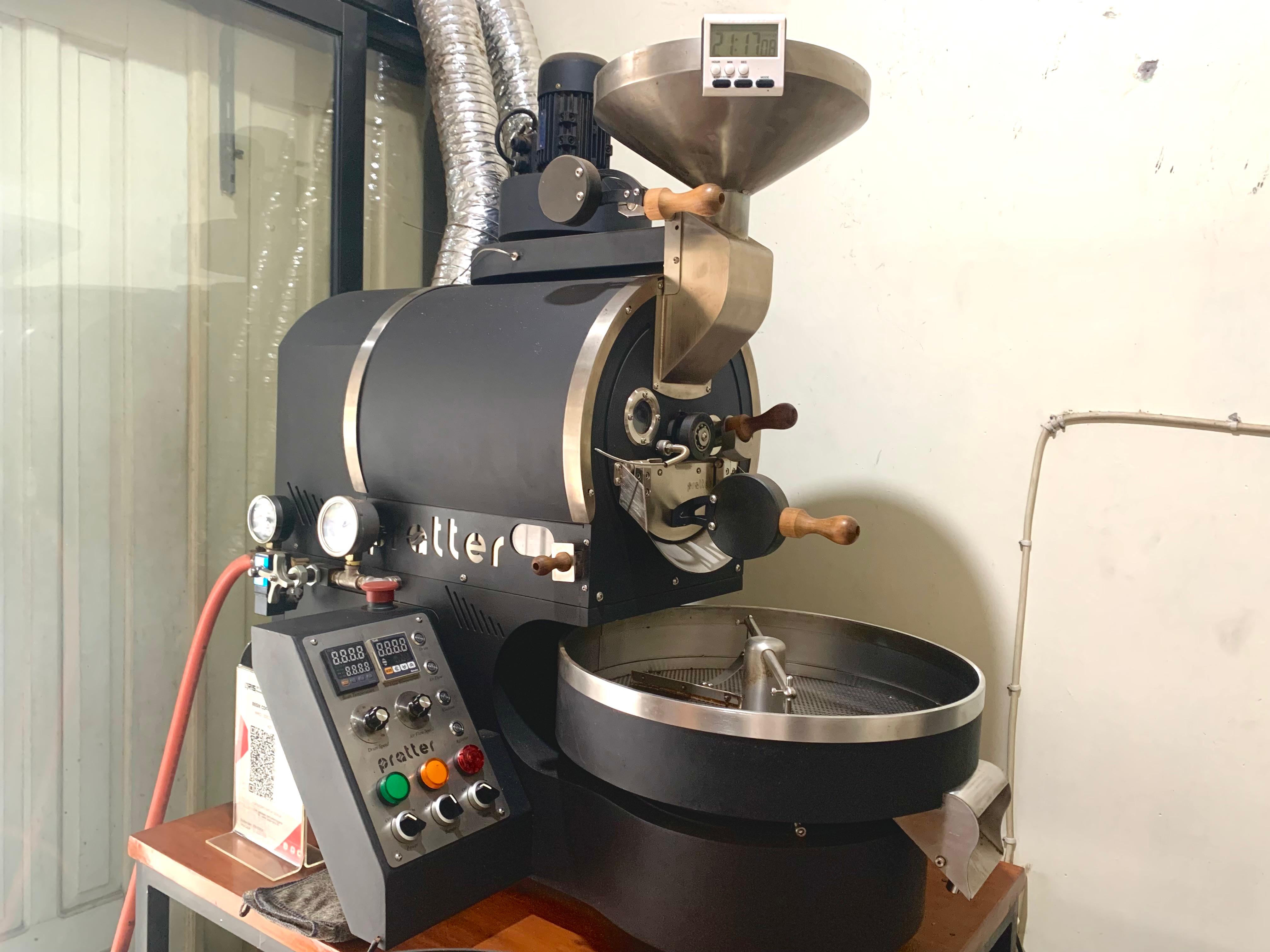 Mesin penggiling kopi yang digunakan Begik Roastery