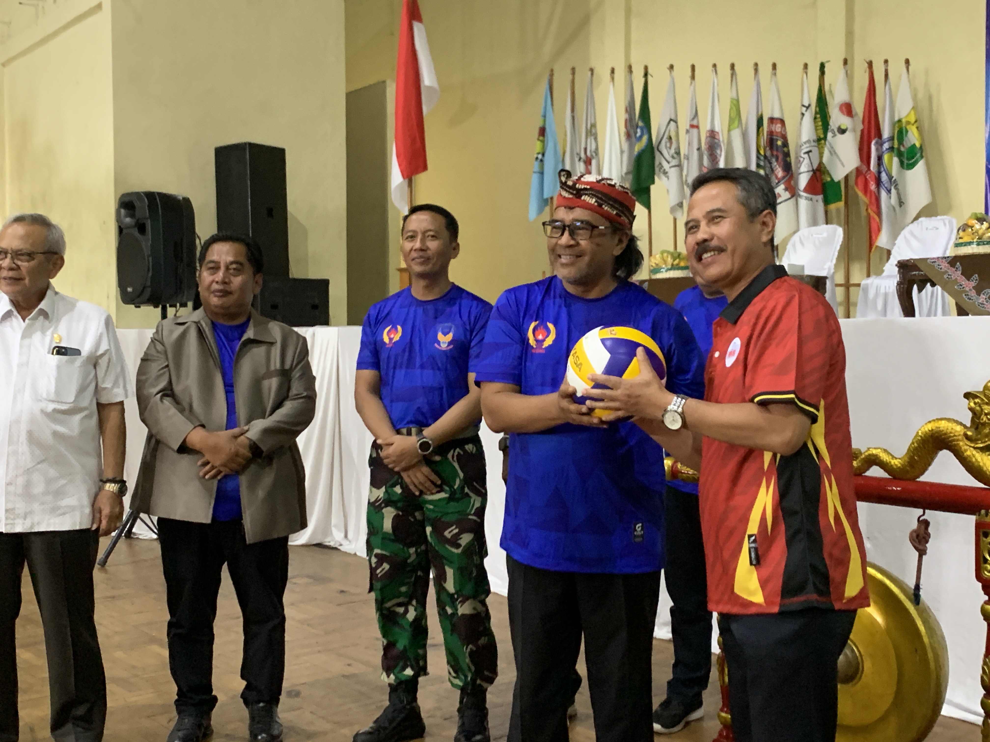 Pembukaan Porkab di GOR Bambu Runcing oleh Bupati Temanggung Agus Setyawan, Selasa (4/11/2025).