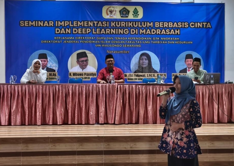 Seminar bertajuk Implementasi Kurikulum Berbasis Cinta dan Deep Learning Madrasah yang digelar di Hotel Plaza Purworejo dihadiri anggota DPR RI Wibowo Prasetyo, Jumat (7/11/2025)