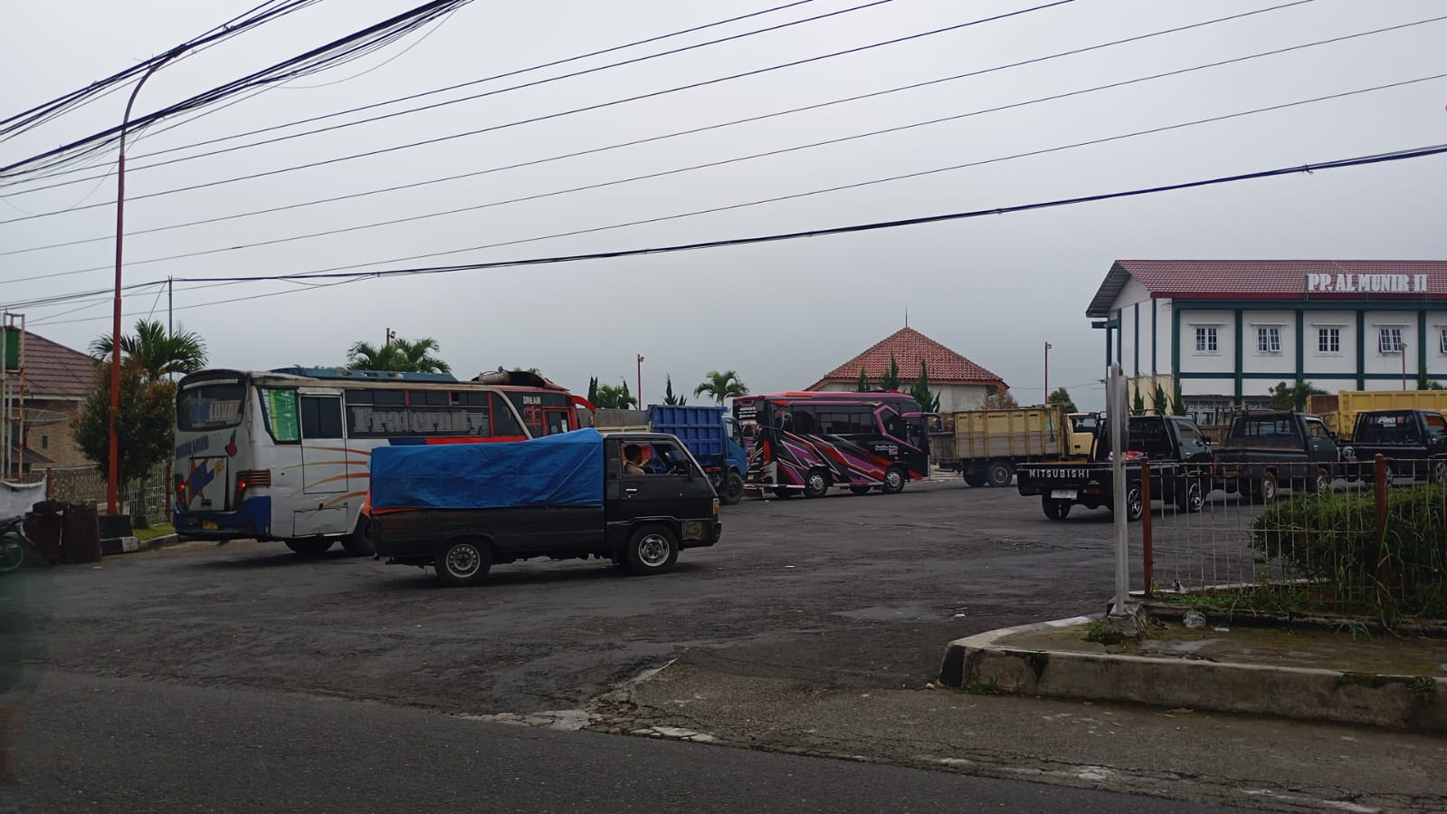 Kondisi SPBU di Wonosobo beberapa waktu lalu yang sempat antre pembelian solar.