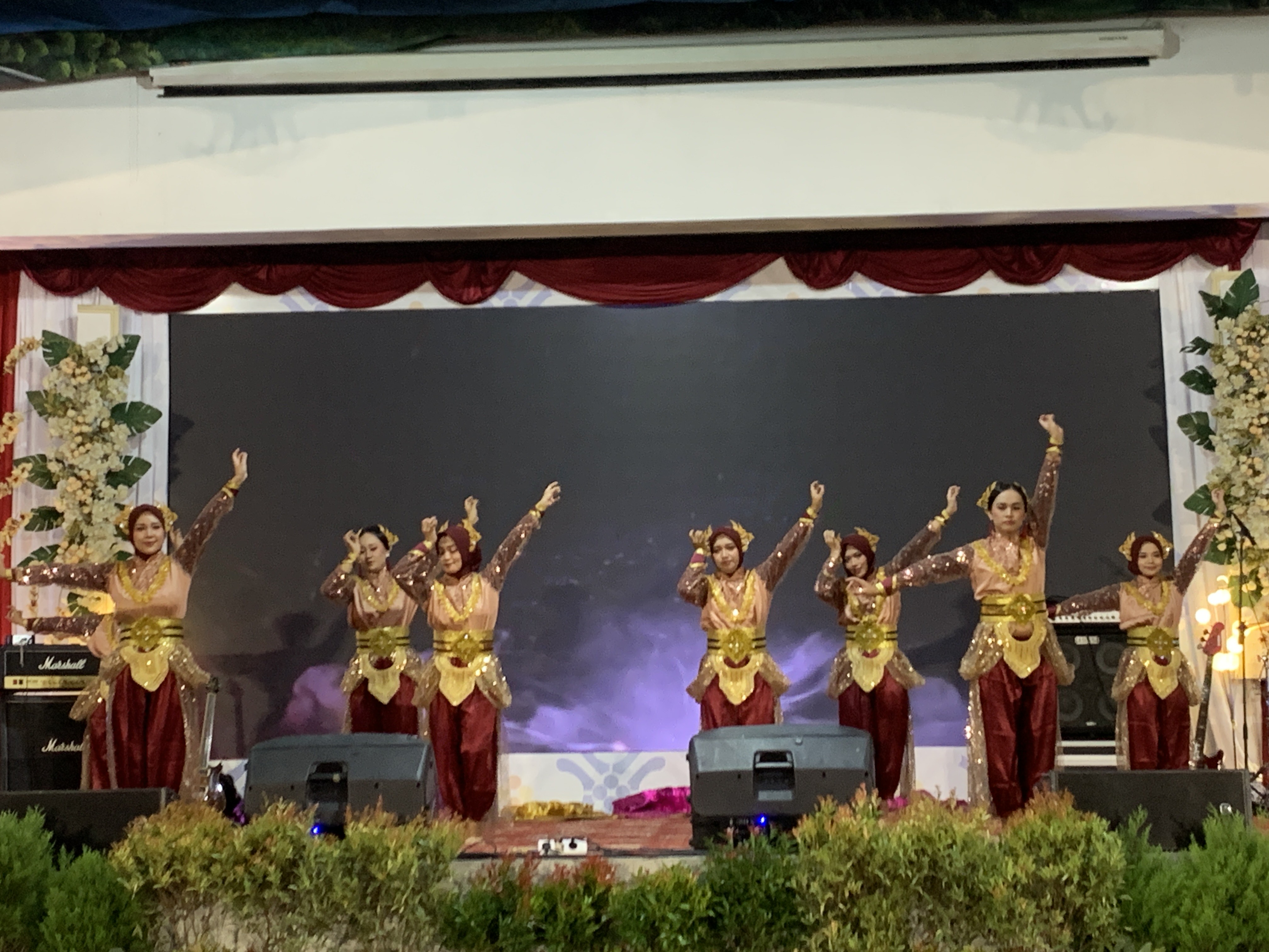 Para tenaga kesehatan di Temanggung unjuk gigi pada resepsi Hari Kesehatan Nasional (HKN) ke-61 di Gedung Graha Bumi Phala, Rabu (12/11/2025).