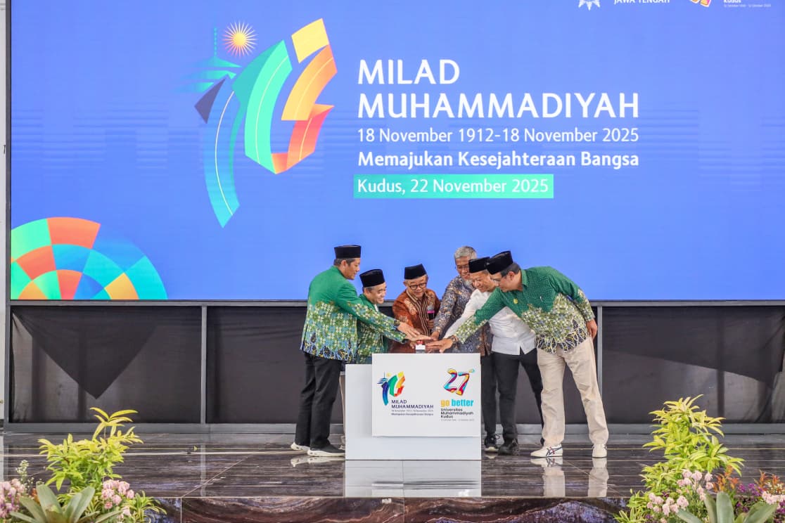 Sekda Jateng Sumarno menghadiri Milad Muhammadiyah ke-113 dan Milad ke-27 Universitas Muhammadiyah Kudus, Sabtu (22/11/2025).