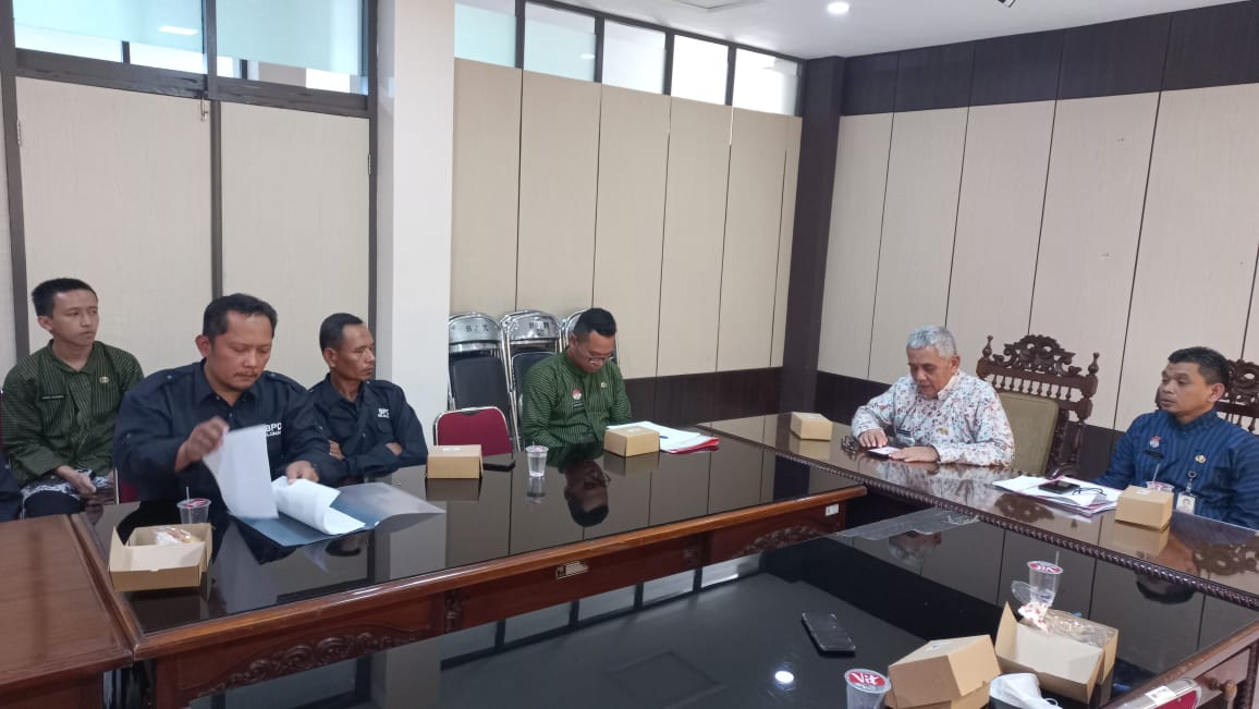 BPD Selomanik bertemu dengan Sekda Kabupaten Wonosobo One Andang Wardoyo, Senin (24/11/2025).