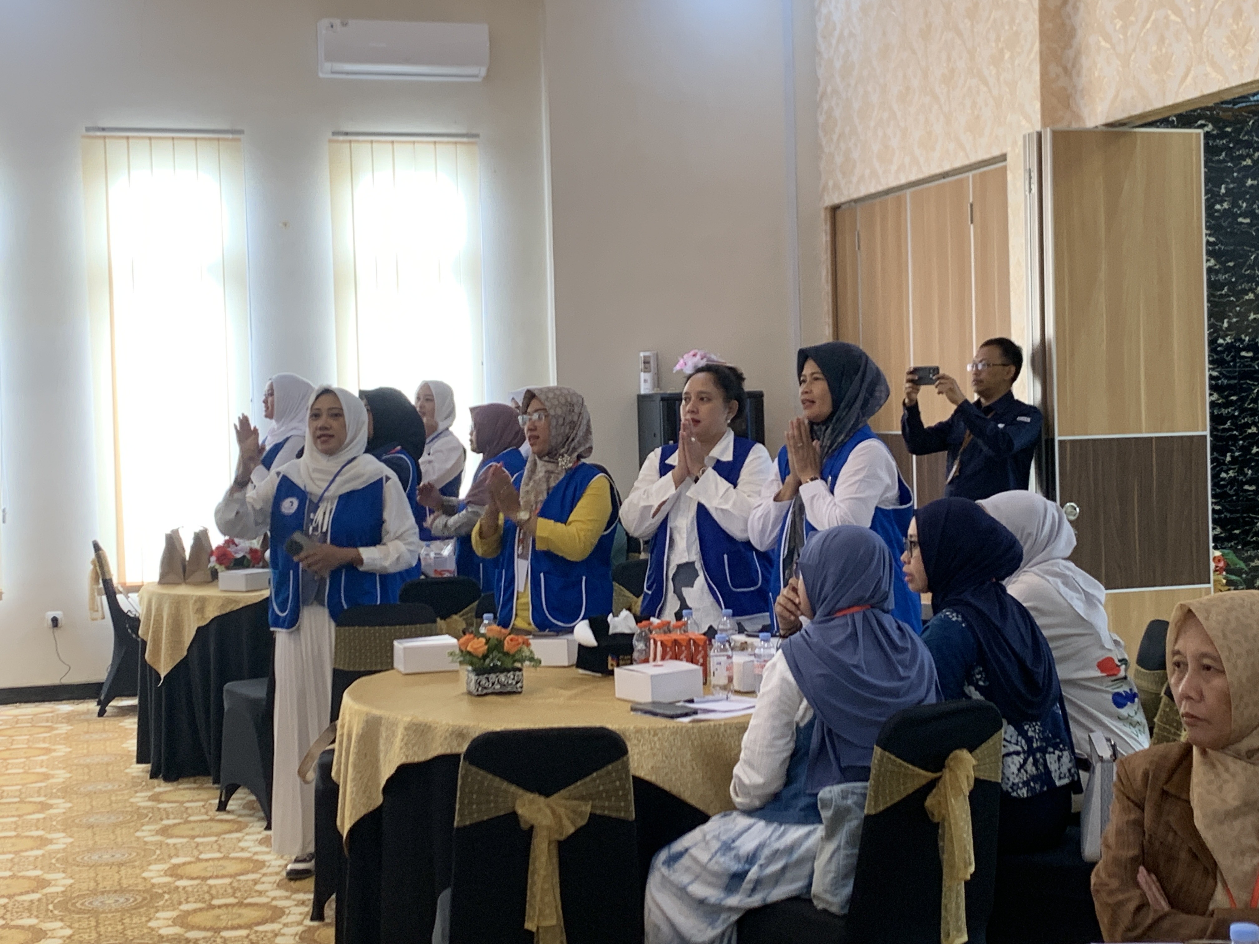 Pelatihan literasi keuangan yang diadakan DPC IWAPI Kabupaten Temanggung di Aula Bank Temanggung, Rabu (26/11/2025).