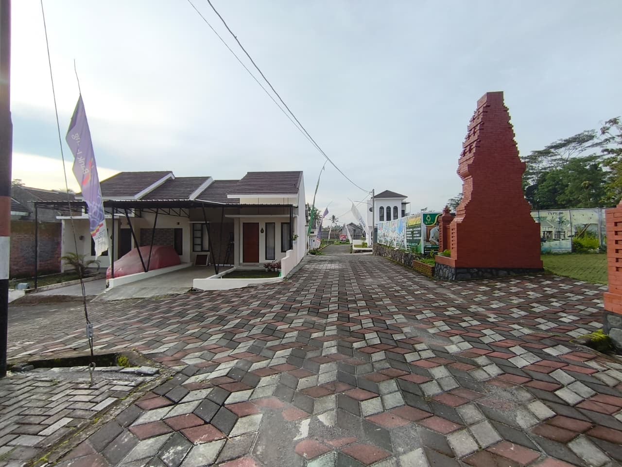 Perumahan bersubsidi yang berada di wilayah Kabupaten Temanggung. Rumah ini bebas dari PBG.