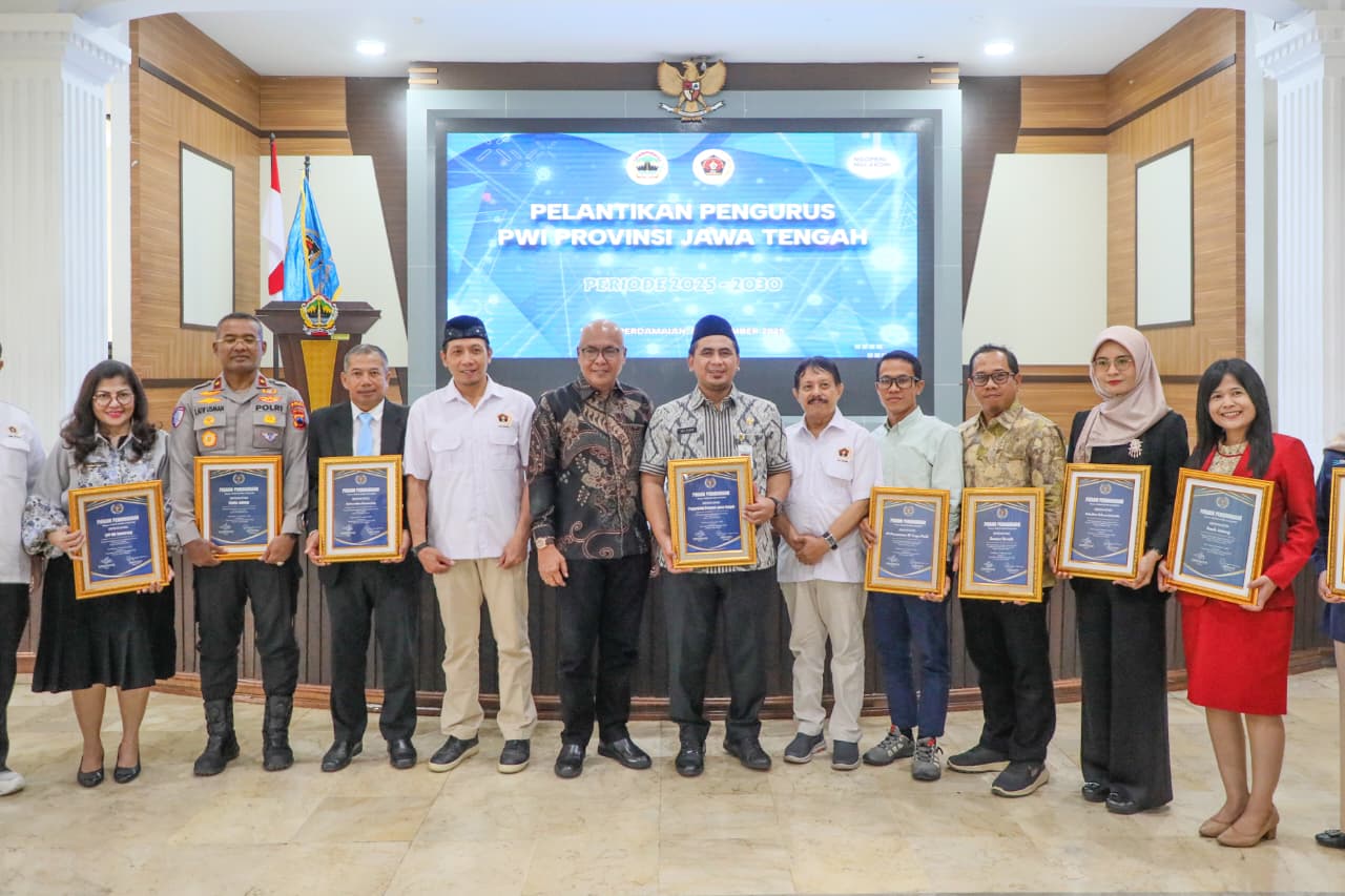 Wakil Gubernur Jawa Tengah Taj Yasin ketika menghadiri pelantikan pengurus PWI Jawa Tengah  2025-2030 di Wisma Perdamaian, Selasa (2/12/2025).