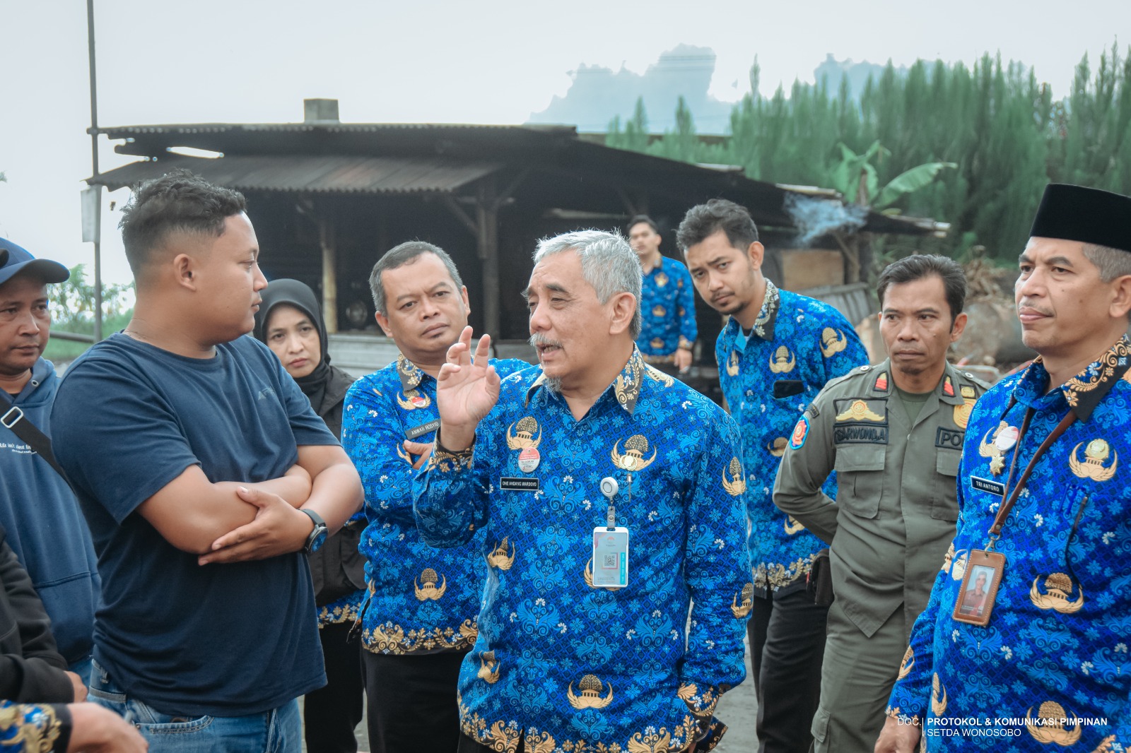 Sekda Wonosobo One Andang Wardoyo bersama jajaran sidak ke kawasan tambang di wilayah Kertek, Senin (1/12/2025).