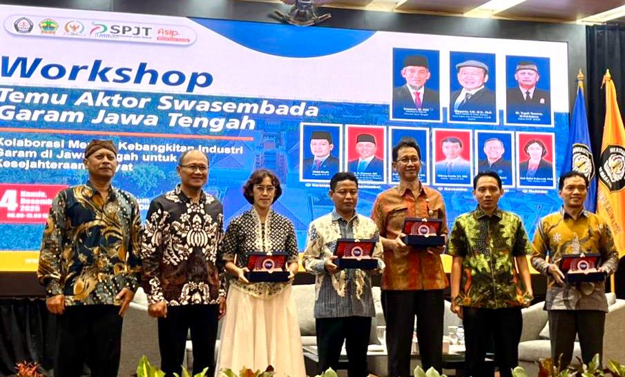 Dinas Perikanan dan Kelautan Provinsi Jateng bekerja sama dengan Undip, DPD RI, dan PT Sarana Pembangunan Jawa Tengah (SPJT) mengadakan acara Auditorium Undip, Kamis (4/12/2025).