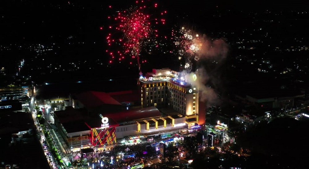 Perayaan pergantian tahun 2025 di Artos Mall dan Grand Artos Hotel and Convention Magelang.&nbsp;