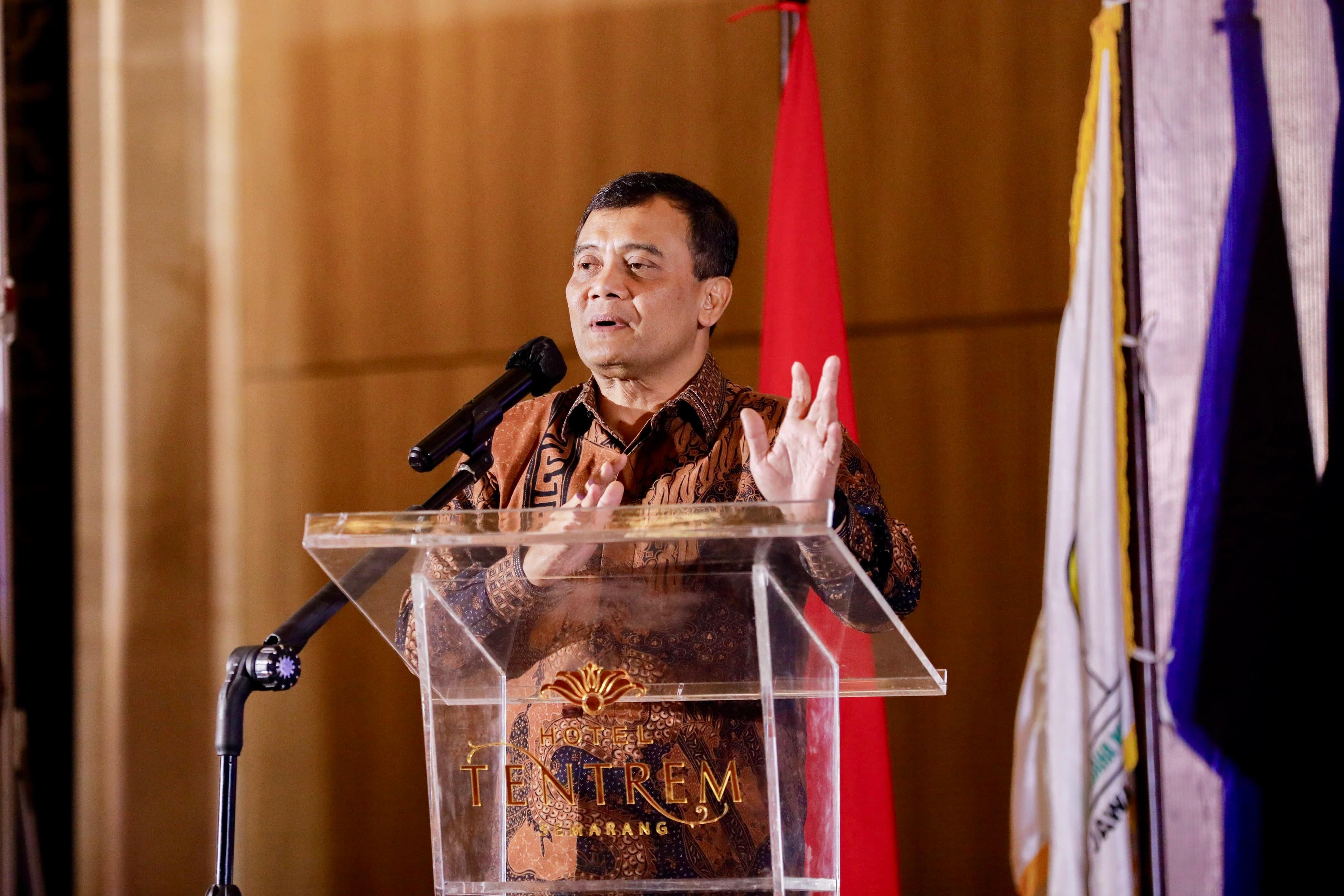 Gubernur Ahmad Luthfi ketika menghadiri Jawara Awarding Night yang diadakan Hipmi Jateng di Hotel Tentrem, Semarang pada Sabtu (13/12/2025) malam.