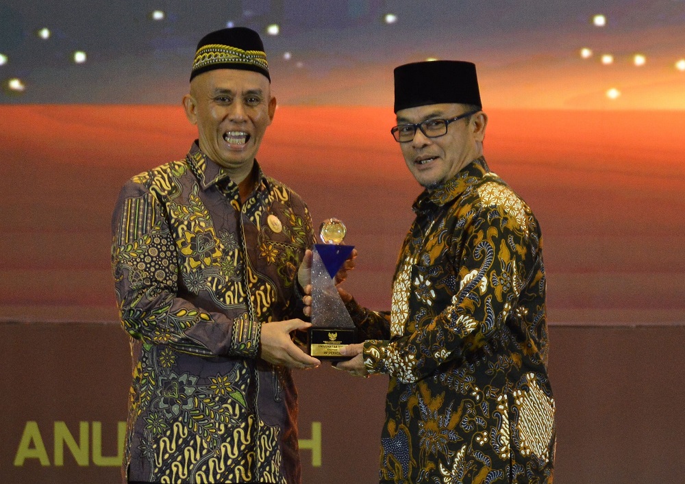 Untidar memperoleh predikat sebagai Badan Publik dengan kualifikasi Informatif dari Komisi Informasi Pusat (KI Pusat).  &nbsp;