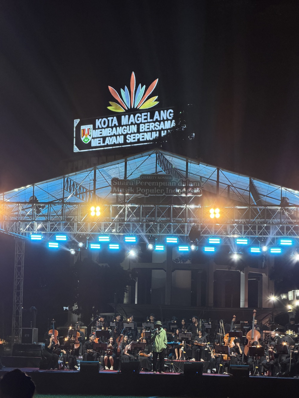 Janantika Orkestra tampil memukau dalam panggung Charity Concert Heal Sumatera, Sabtu (20/12/2025).  &nbsp;