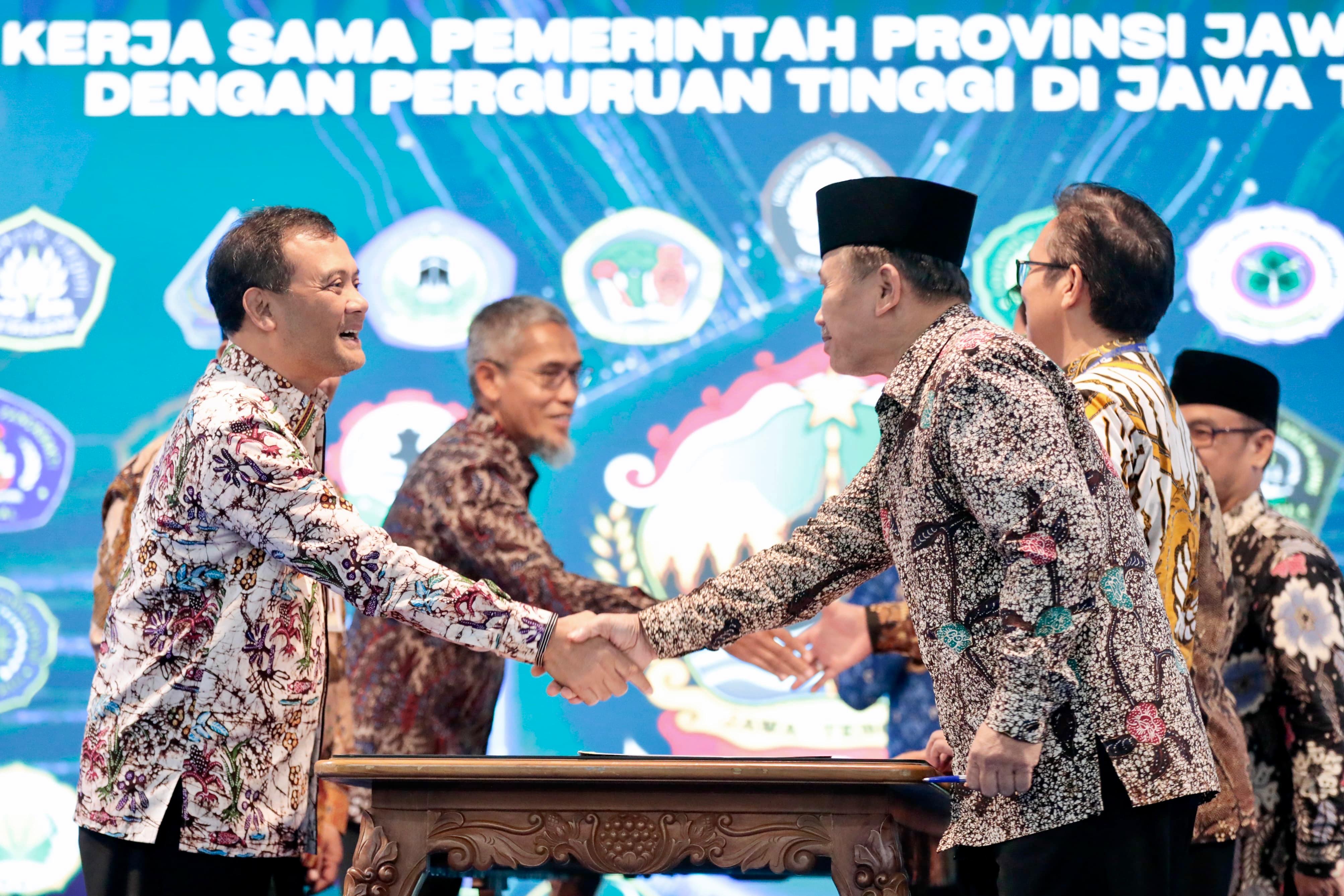 Gubernur Ahmad Luthfi menjalin kerja sama dengan 44 perguruan tinggi di Jateng.