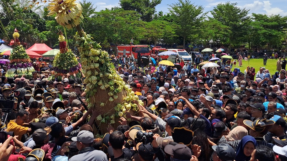 Grebeg Ketupat di Lapangan Soepardi, Kabupaten Magelang masuk agenda wisata 2026.