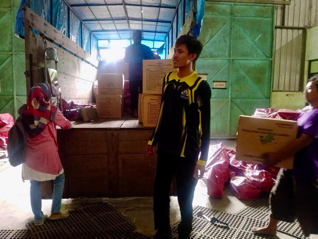 Pemprov Jateng mengirimkan bantuan untuk warga yang mengalami banjir di Kota Pekalongan, Batang, Pemalang dan Kendal.