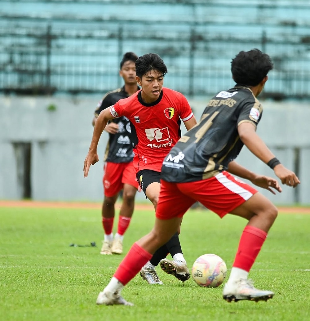 Laga PPSM melawan PSIP Pemalang di Stadion Moch. Soebroto Kota Magelang yang berakhir seri 1-1, Minggu (18/1/2026). PPSM gagal melaju ke babak 16 besar.