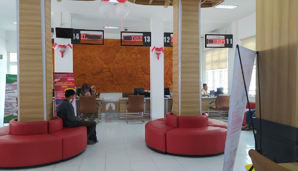 Mall Pelayanan Publik (MPP) Kabupaten Magelang menghapus stigma birokrasi yang rumit dan berbelit.