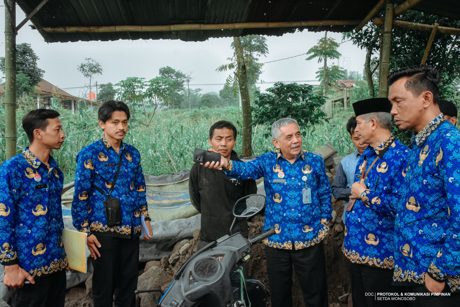 Sekda Wonosobo One Andang Wardoyo bersama jajarannya.