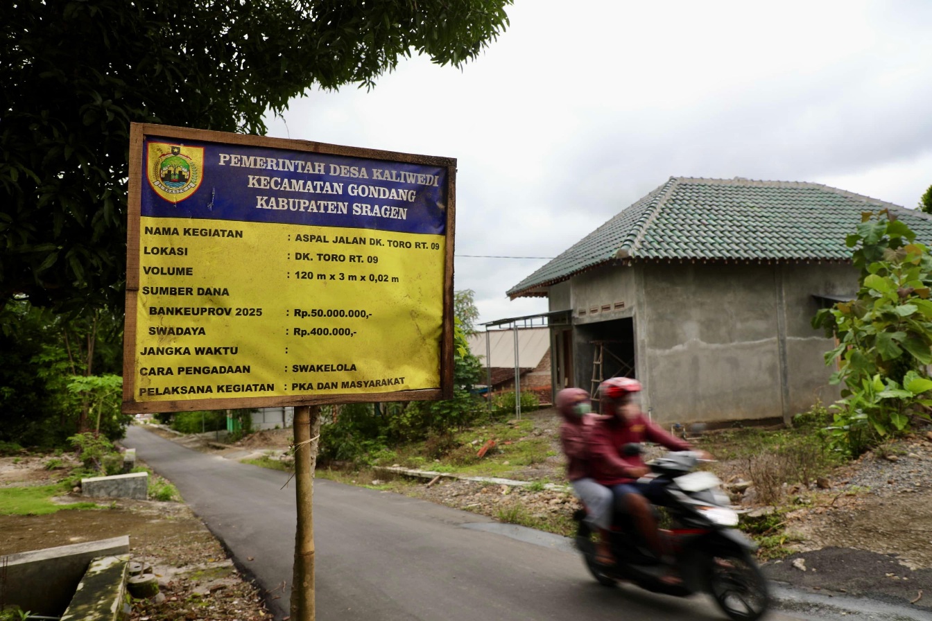 Desa Kaliwedi  Kecamatan Gondang, Sragen semula desa tertinggal, kini menjadi desa mandiri.