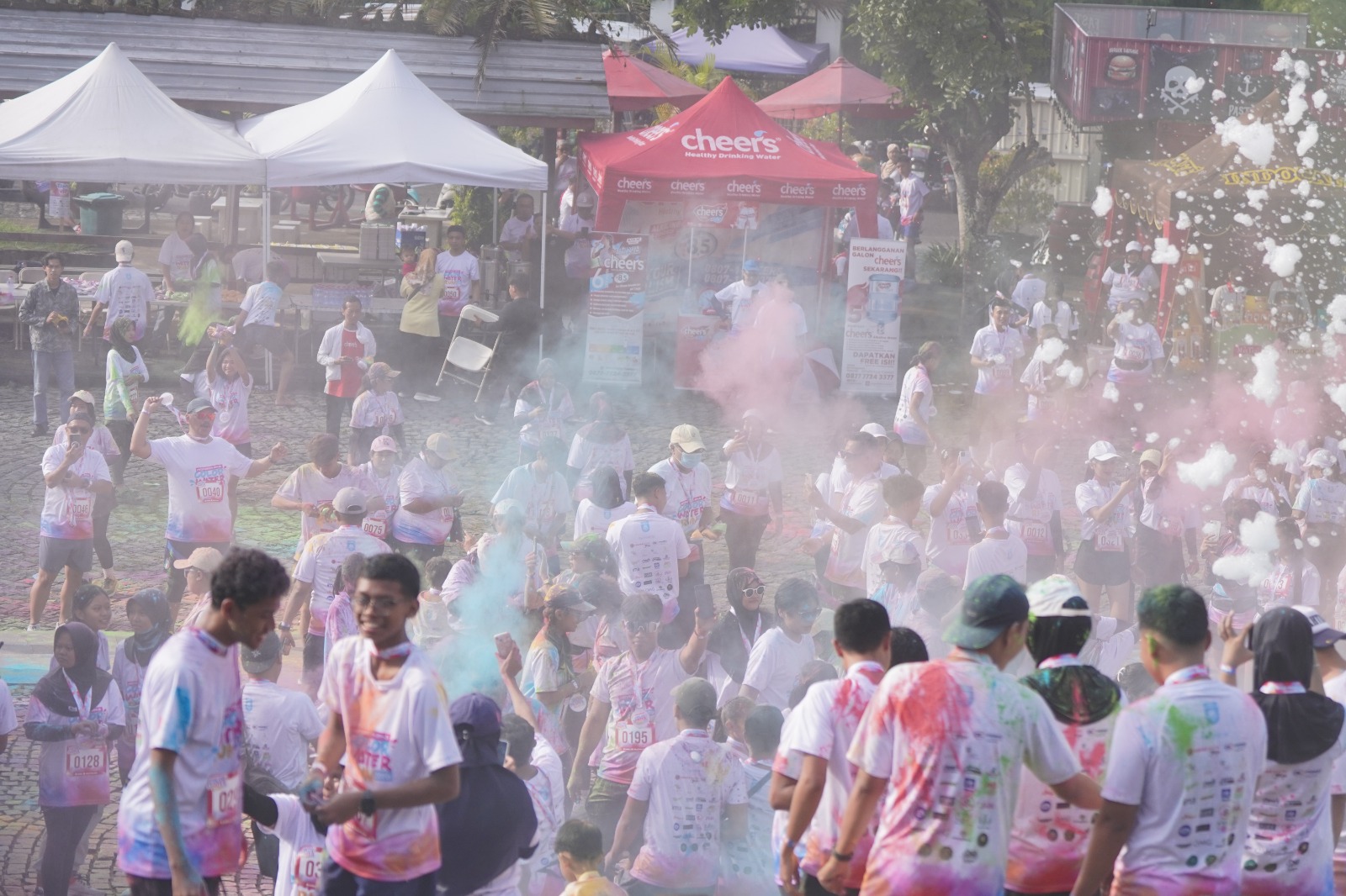 Color Water Run 2026 yang diadakan Waterboom Jogja, Minggu (15/2/2026) diikuti 500an peserta.