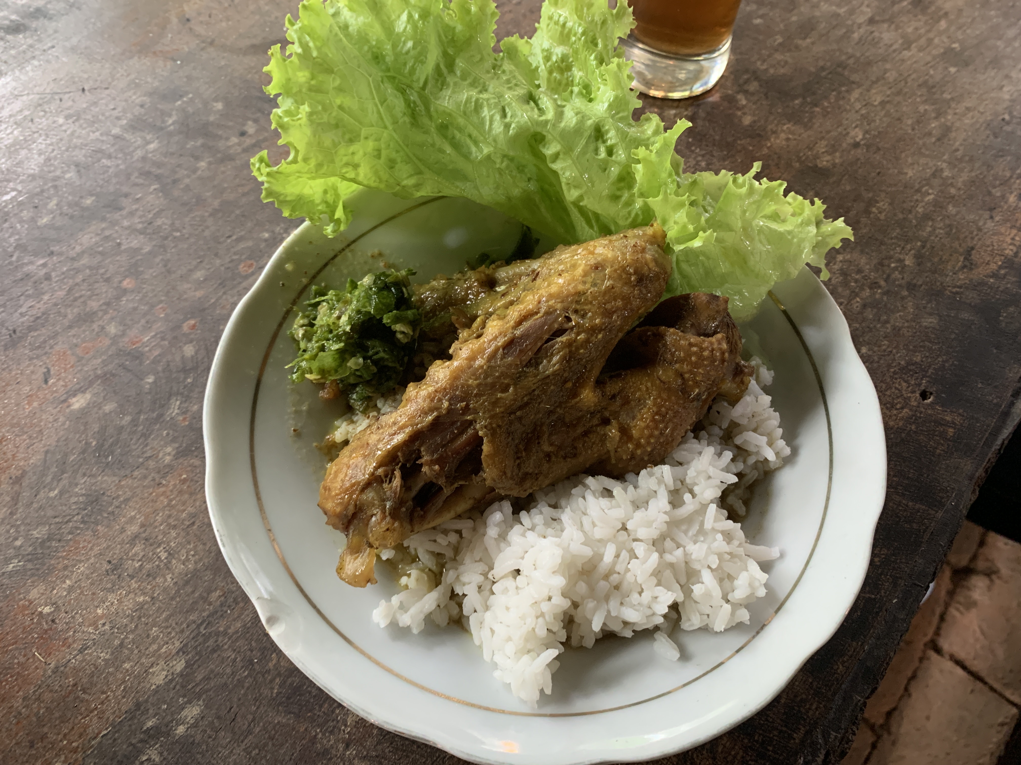 Opor entok yang menjadi menu andalan.