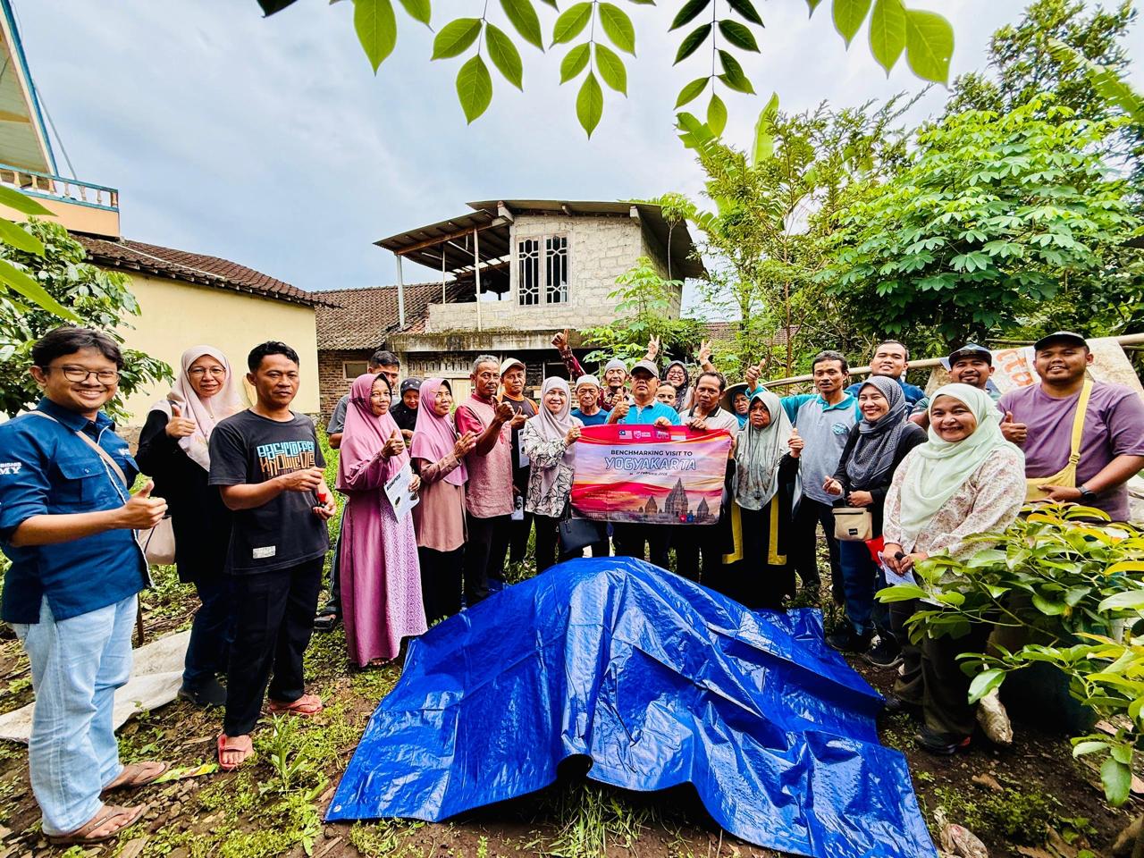 Kelompok Tani Kopi Sumber Berkah menerima kunjungan delegasi Universiti Putra Malaysia (UPM) Senin (16/2/ 2026) kerja sama dengan Prodi Agribisnis, Fakultas Pertanian UMY.