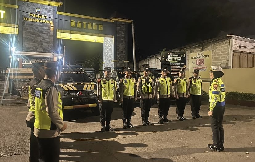 Satuan Lalu Lintas Polres Temanggung terus menggencarkan patroli subuh selama Ramadan. 