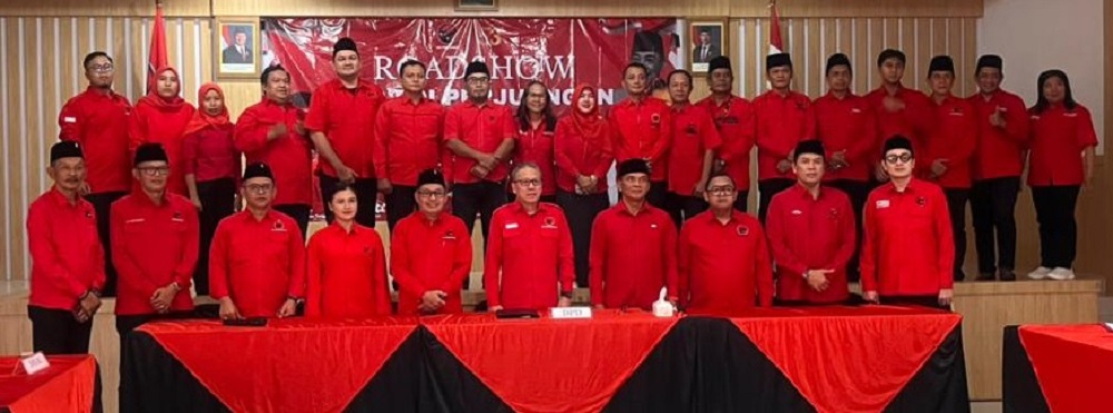 Roadshow konsolidasi ke seluruh DPC PDI Perjuangan se-Jawa Tengah di Purworejo yang dipimpin langsung Ketua DPD PDI Perjuangan Jateng Dolfie Ethniel Frederic Palit.