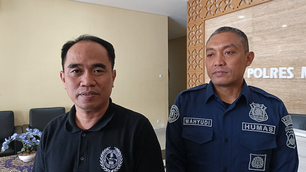 Kasat Reskrim Polres Magelang Kota AKP Iwan Kristiana didampingi Humas Ipda Wahyudi.  