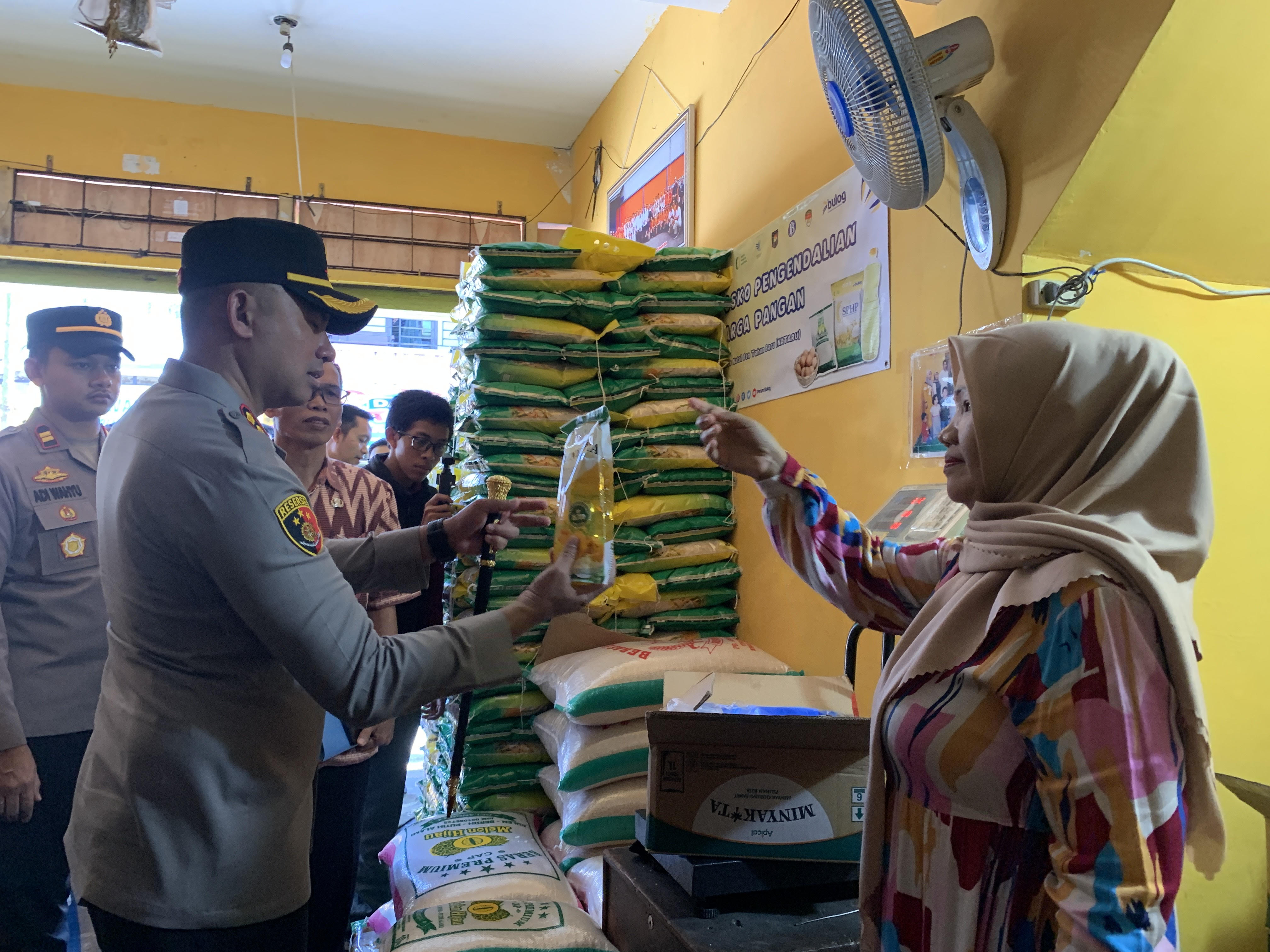 Pengecekan stok beras dan antisipasi penimbunan okeh polres bersama Pemkab Temanggung, Minggu (15/3/2026).  