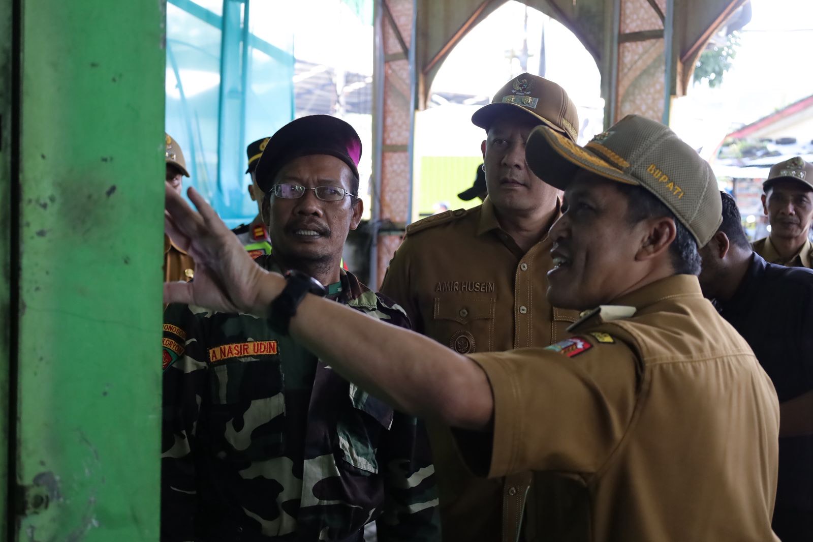Bupati Wonosobo  Afif Nurhidayat memantau  pos pengamanan dan pelayanan Idul Fitri 1447 H bersama Wakil Bupati  Amir Husein dan jajaran forkopimda, Senin (16/3/2026). 