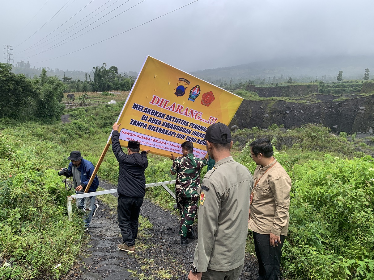 Ppenutupan galian C di Desa Kwadungan Jurang, Kledung, yang kini disinyalir ada aktivitas penggalian kembali.
