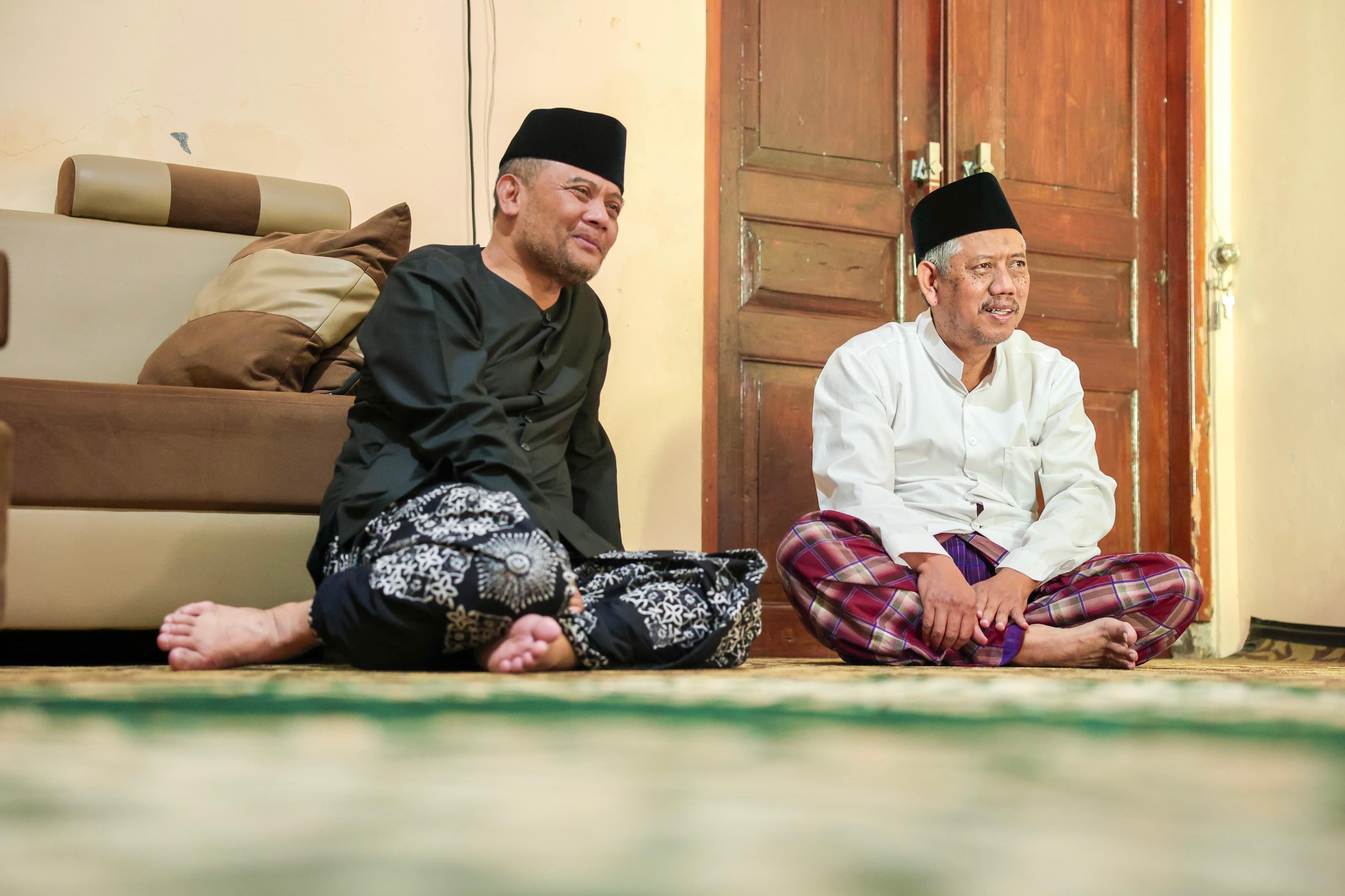 Gubernur Ahmad Luthfi sowan pada KH Fathurrohman Thohir di Kabupaten Semarang, Jumat (20/3/2026).