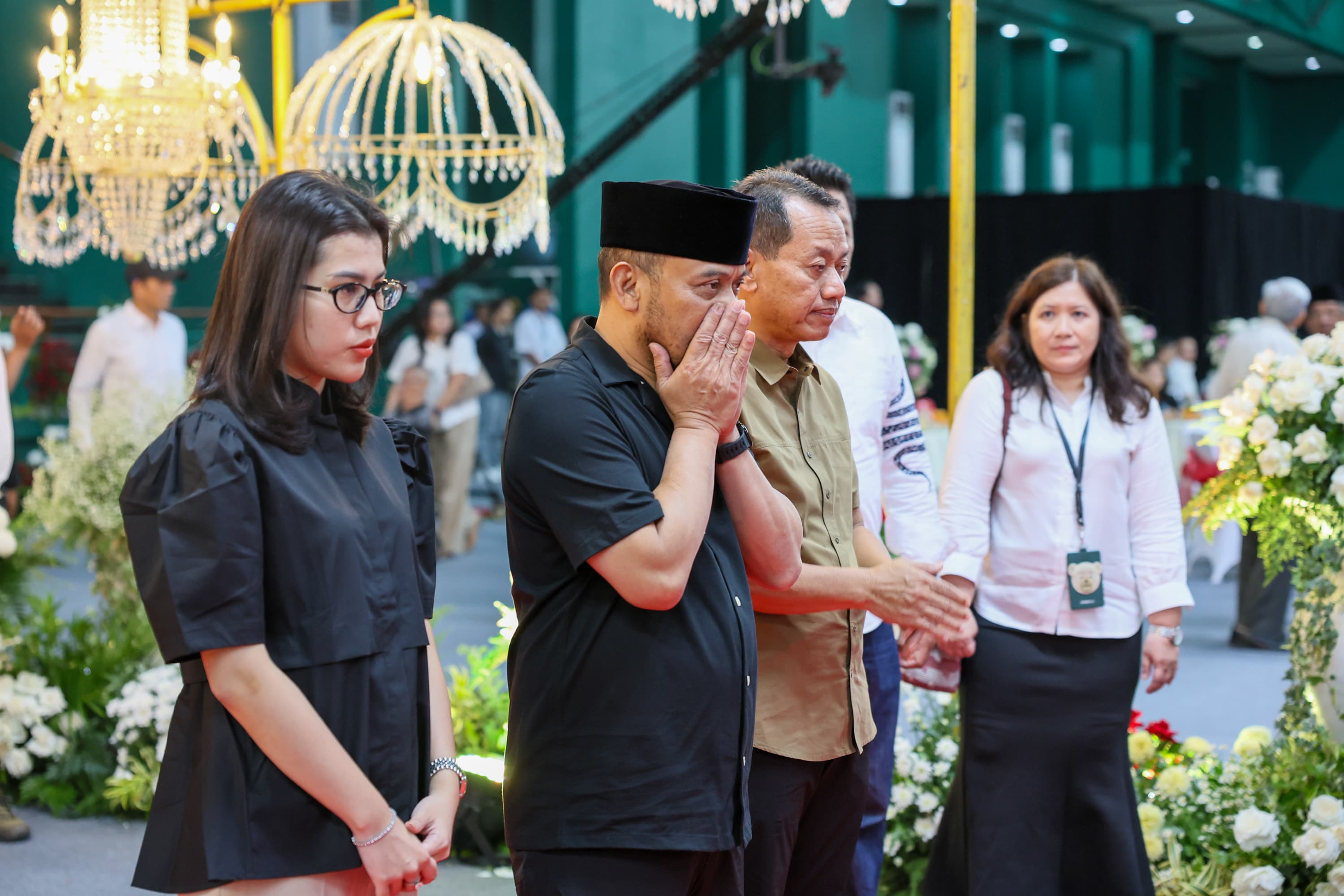 Gubernur Ahmad Luthfi ke Kudus melayat Bambang Hartono pimpinan Djarum yang meninggal.
