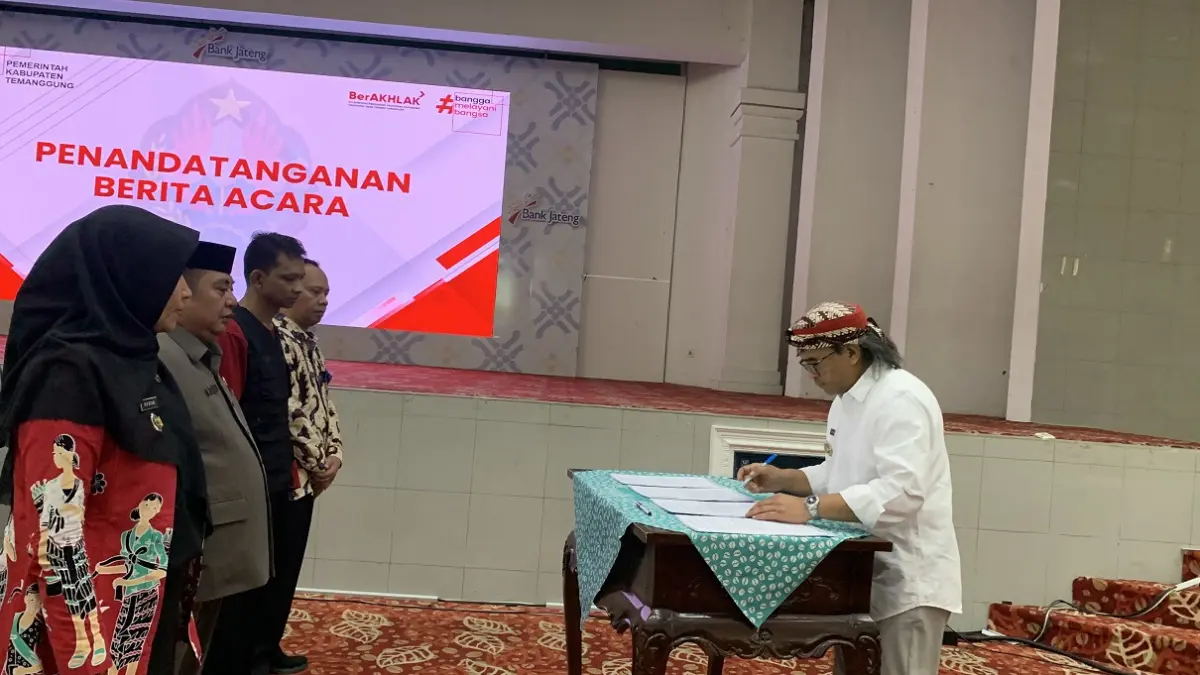 Penandatanganan komitmen bersama dalam forum Musrenbang RKPD Kabupaten Temanggung Tahun 2027 di Graha Bhumi Phala, Jumat (27/3/2026).

