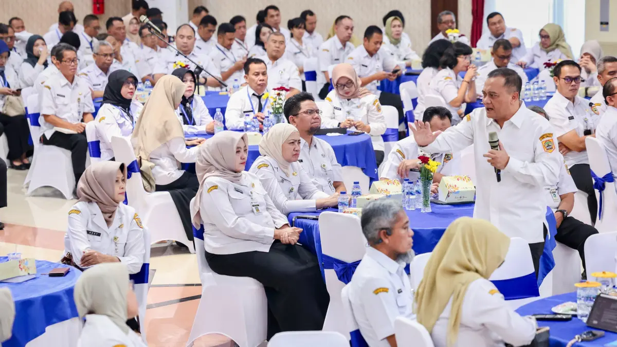 Gubernur Ahmad Luthfi dalam acara Forum Dialog Kepemimpinan Jawa Tengah dalam Program Eksekutif Daerah (PED) 2026 di Gedung Sasana Widya Praja, BPSDMD Provinsi Jawa Tengah, Rabu (1/4/2026). (Istimewa)