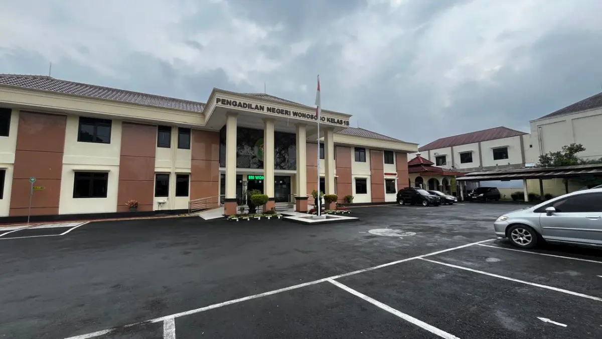 Gedung Pengadilan Negeri Wonosobo. Keluarga korban sempat unjuk rasa ke PN. Kini terdakwa Iwan dijatuhi hukuman seumur hidup.  (Istimewa)