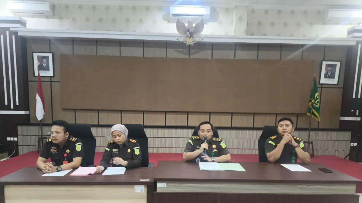Kejaksaan Negeri (Kejari) Wonosobo ketika memberikan keterangan pers mengenai putusan terdakwa Iwan pembunuh anggota TNI.