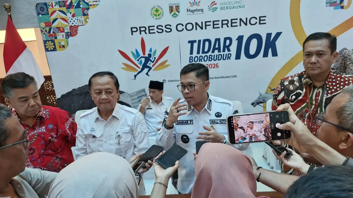Wali Kota Magelang Damar Prasetyono memberikan penjelasan event Grebeg Gethuk dalam rangka Hari Jadi Kota Magelang.&nbsp; (PUPUT PUSPITASARI/JAWA POS RADAR MAGELANG)