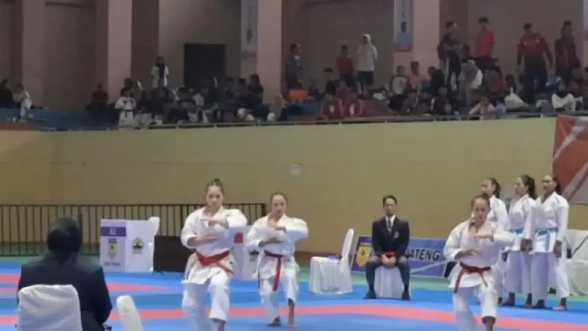 Ratusan karateka unjuk gigi dalam Kejuaraan Provinsi Karate Puala Ketua Umum Pengprov FORKI Jawa Tengah. (DOKUMENTASI PROKOMPIM KABUPATEN MAGELANG)