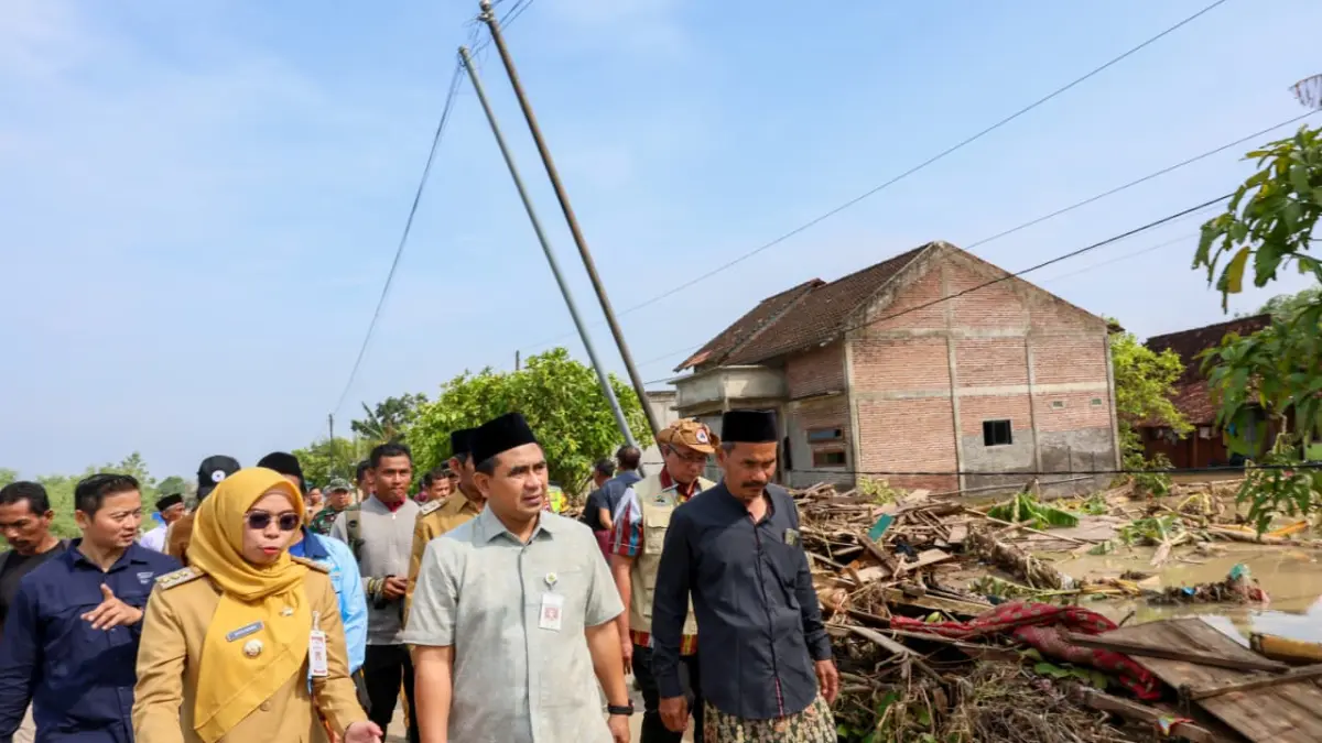 Wakil Gubernur Jateng Taj Yasin saat meninjau Dukuh Solondoko, Desa Trimulyo, Kecamatan Guntur, Kabupaten Demak pda Selasa, 7 April 2026.