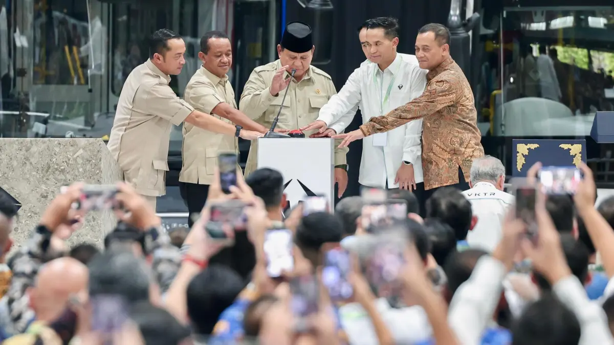 Presiden Prabowo Subianto meresmikan pabrik perakitan kendaraan listrik komersial PT VKTR Sakti Industries (VKTS) di Kabupaten Magelang, Kamis (9/4/2026). (Istimewa)